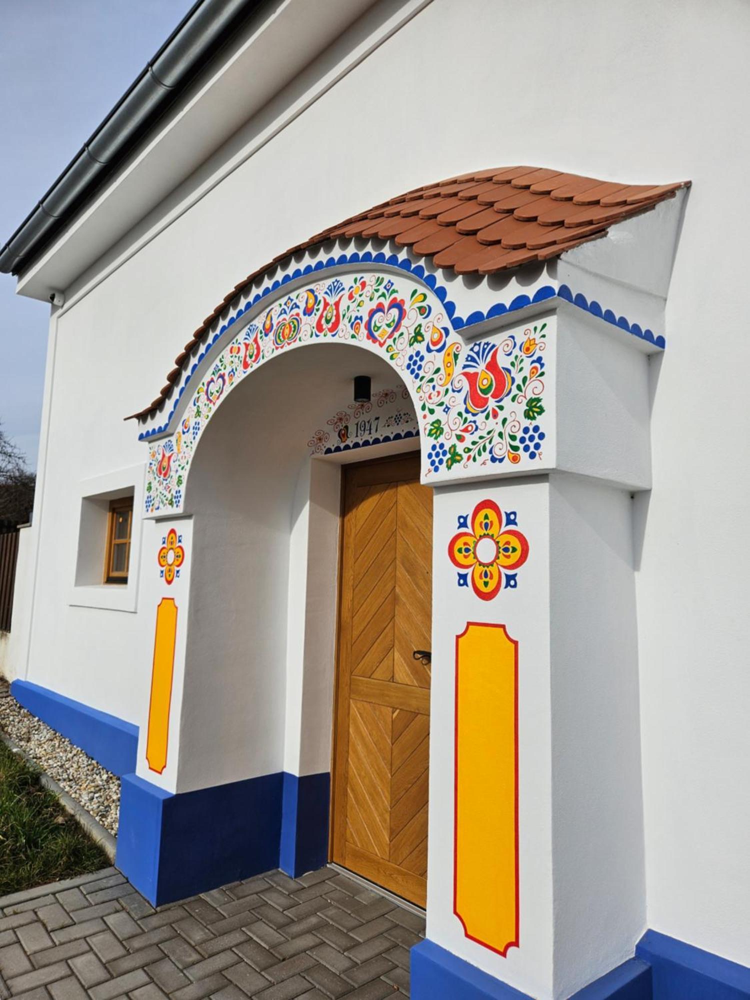 Pod Vinohradem - Apartmany & Vinne Sklepy Mutěnice Exteriér fotografie